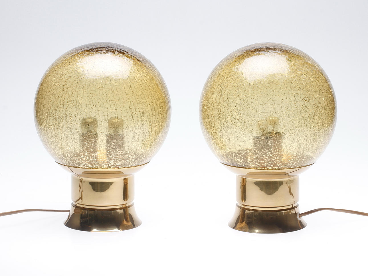 BORDSLAMPOR, ett par, mässing och glas, Bergboms, 1970-tal.