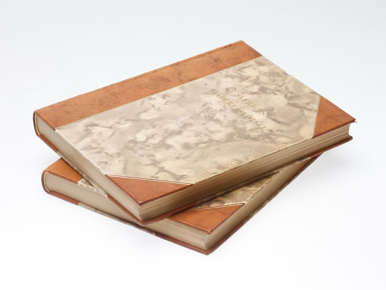 BÖCKER, 2 band, "Sveriges fjäderfäskötsel", Uppsala 1951.