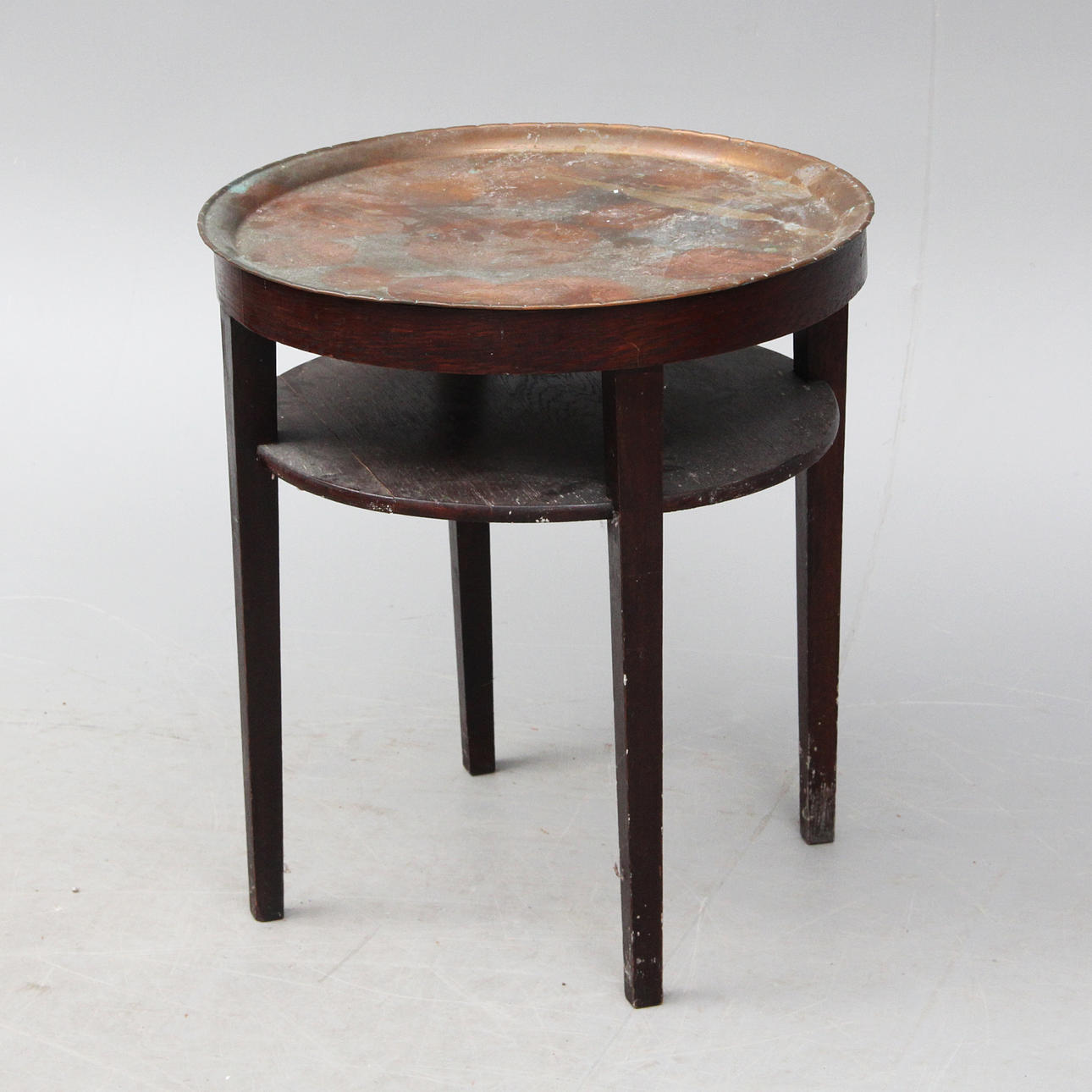 SMOKING TABLE, wood/copper.