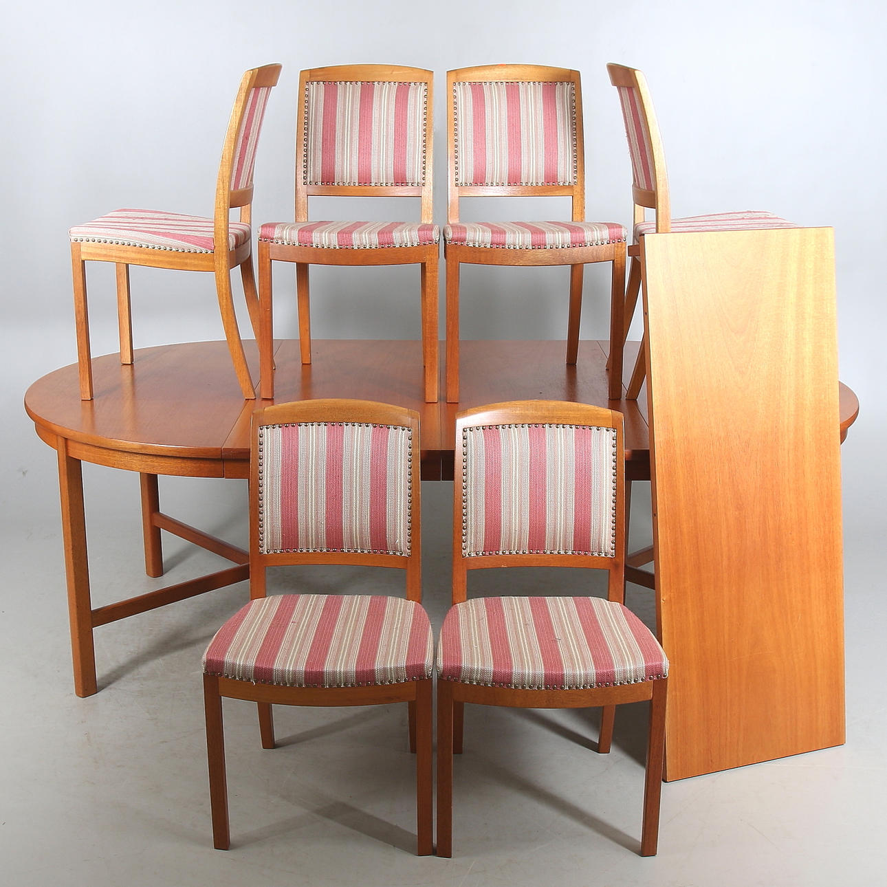 KERSTIN HÖRLIN HOLMQVIST. Matsalsgrupp, 10 delar, teak, "Triva", Nordiska Kompaniet (NK), 1960/70-tal.