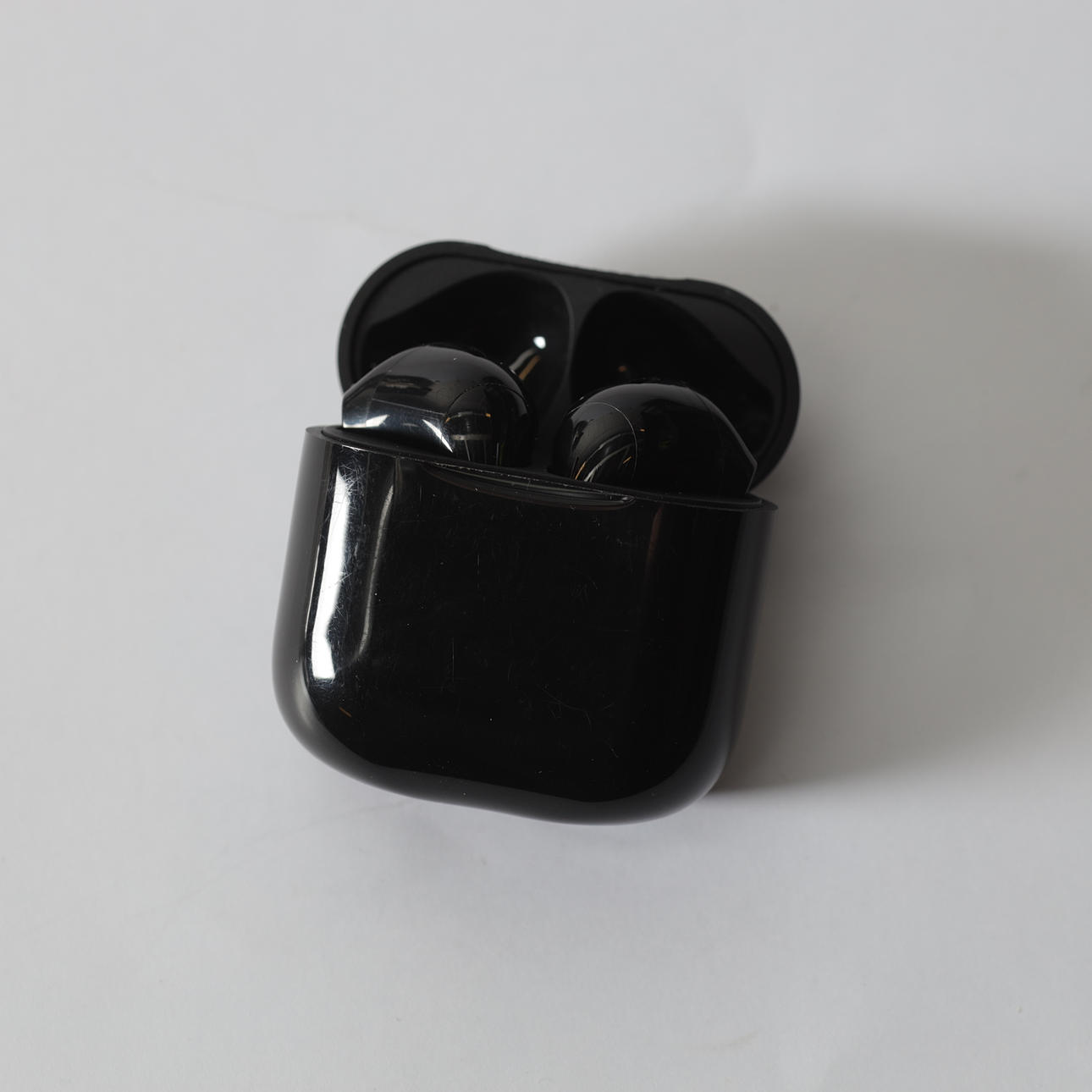 HAPPY PLUGS, JOY, contemporary.