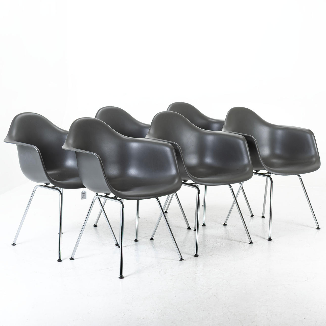 CHARLES & RAY EAMES. 6 pcs “Eames plastic chairs DAX”.