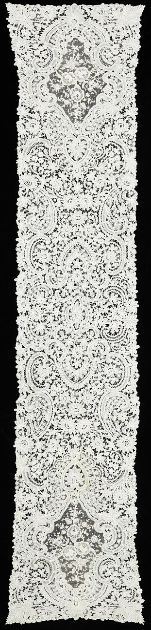 BRUDSLÖJA. Brysselspets, 1800-talets slut.