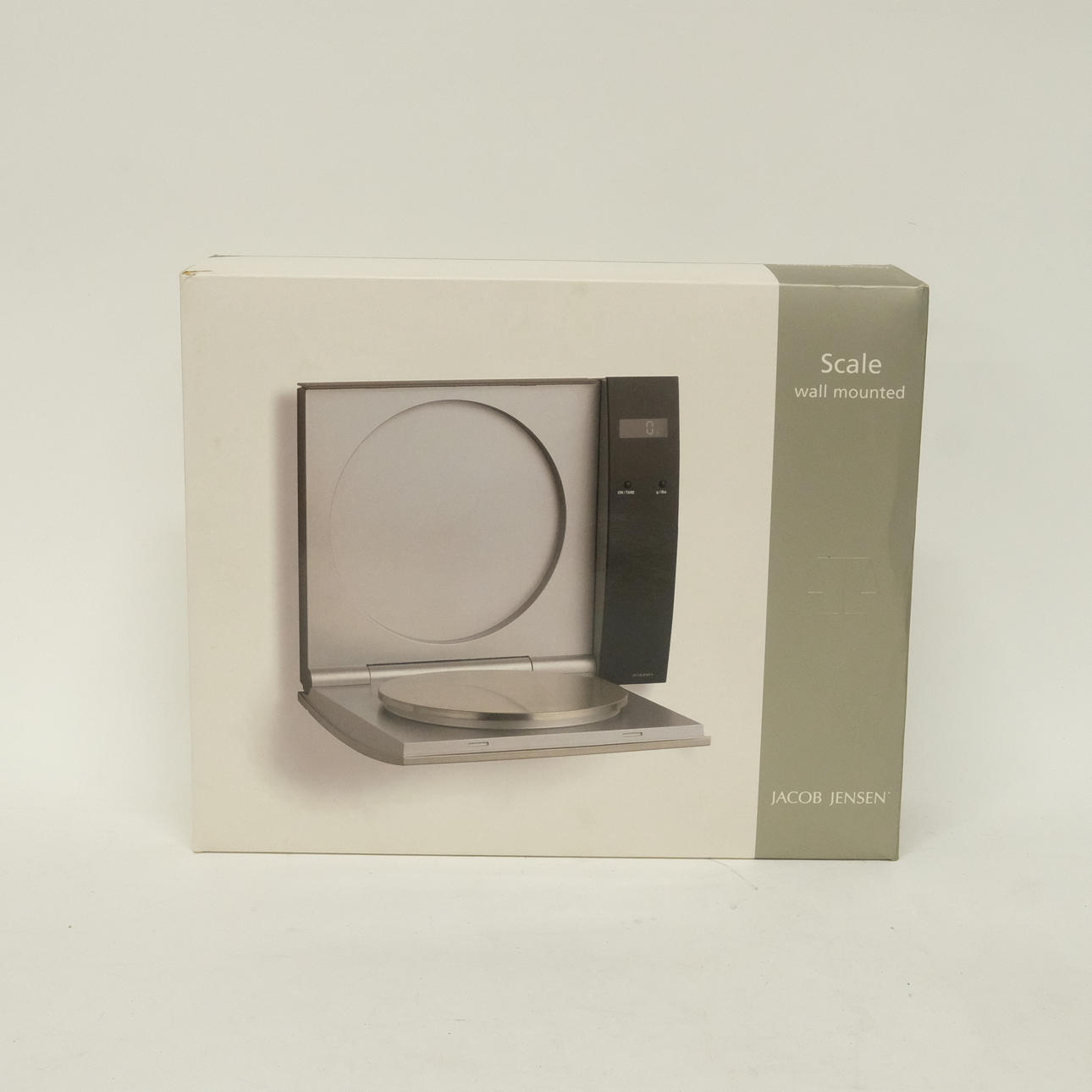 SCALE, JACOB JENSEN.