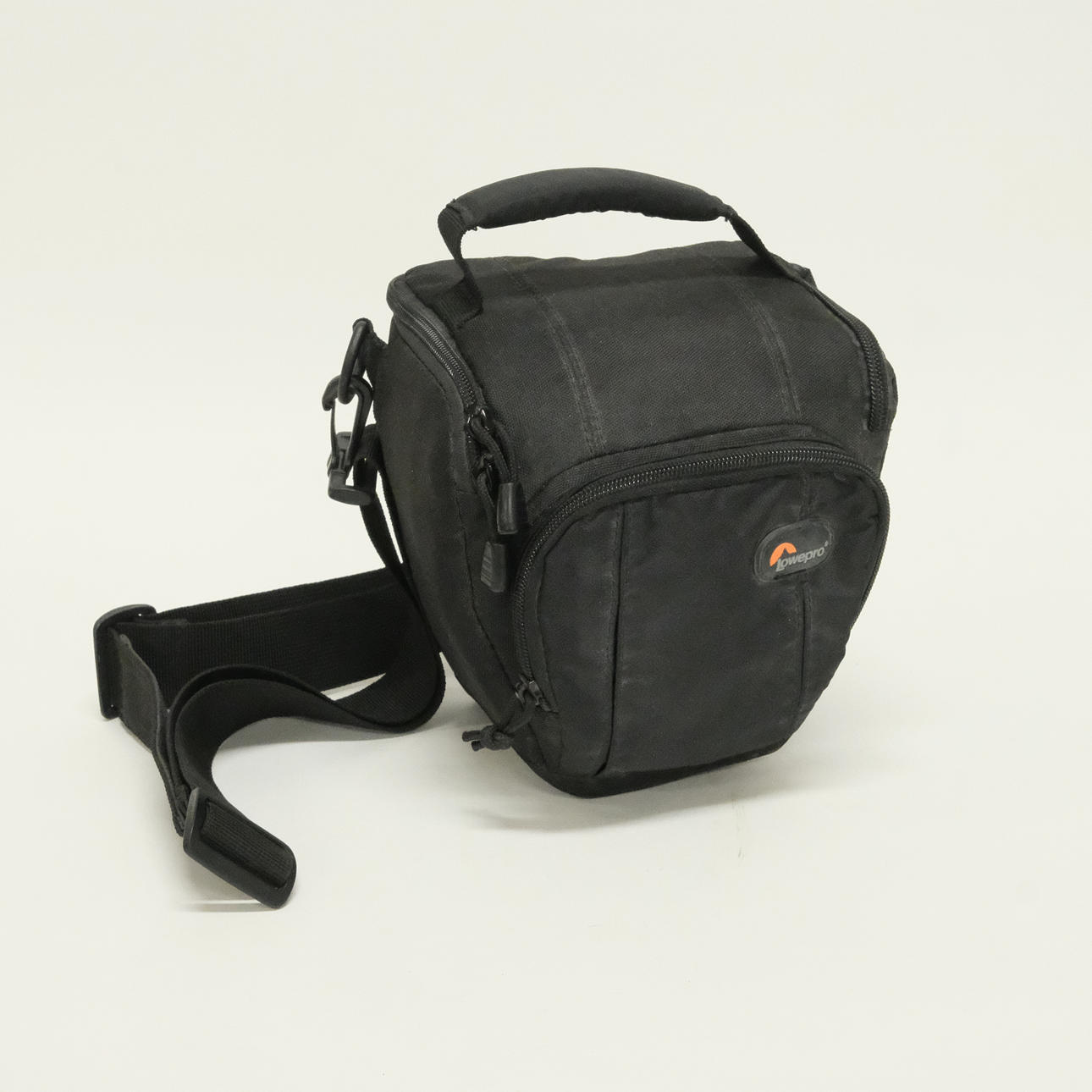 CAMERA, NIKON D3200.