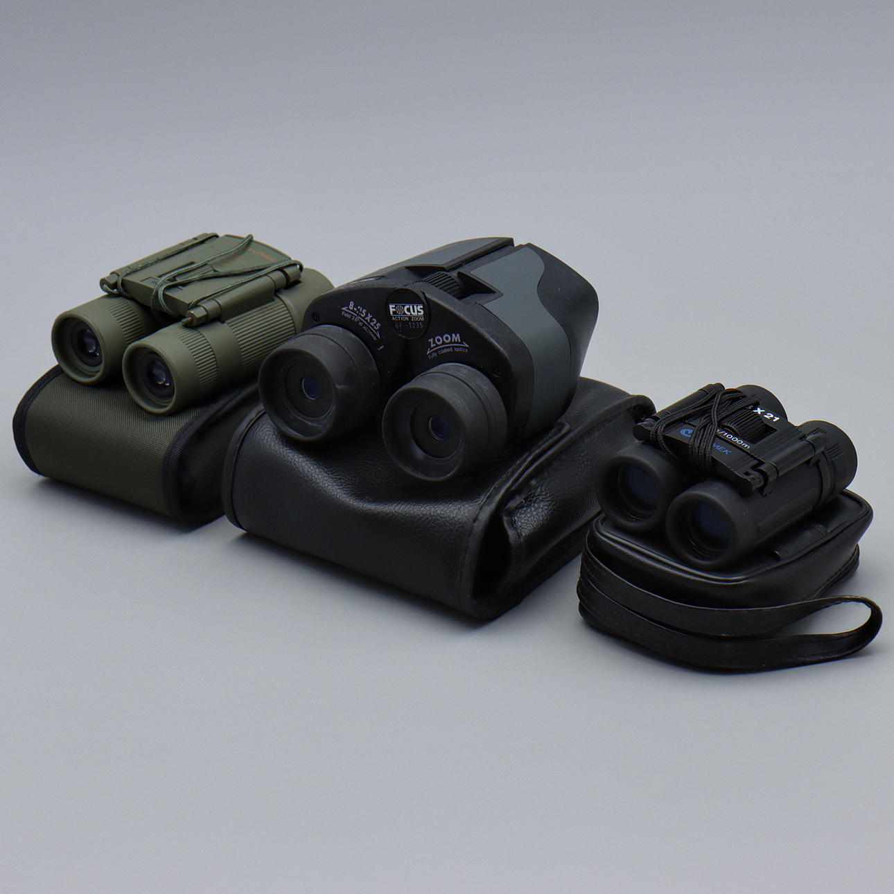 3 BINOCULARS, 20TH CENTURY.