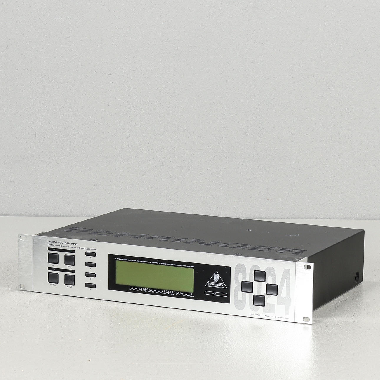 DSP Behringer Ultra-Curve Pro 8024, with measuring microphone.