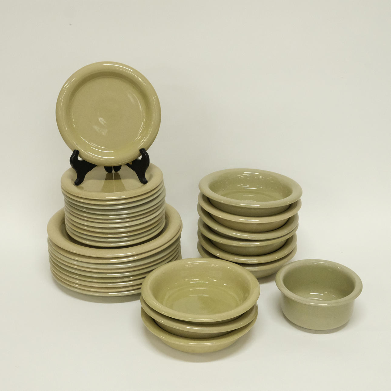 SIGNE PERSSON-MELIN. BODA NOVA. TABLEWARE, "CELADON “, 31 PIECES.