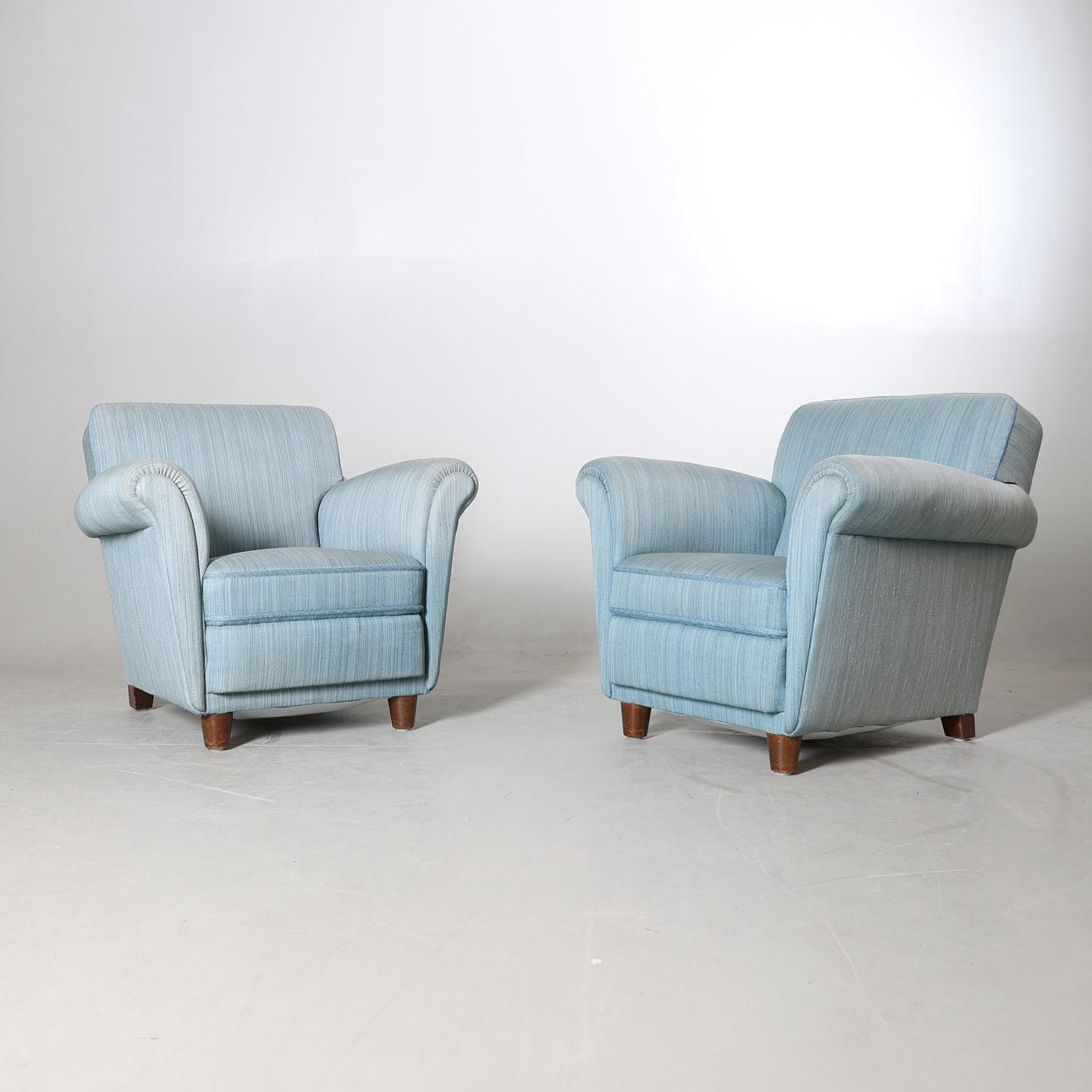 FÅTÖLJER, 1 par, 1900-talets mitt.