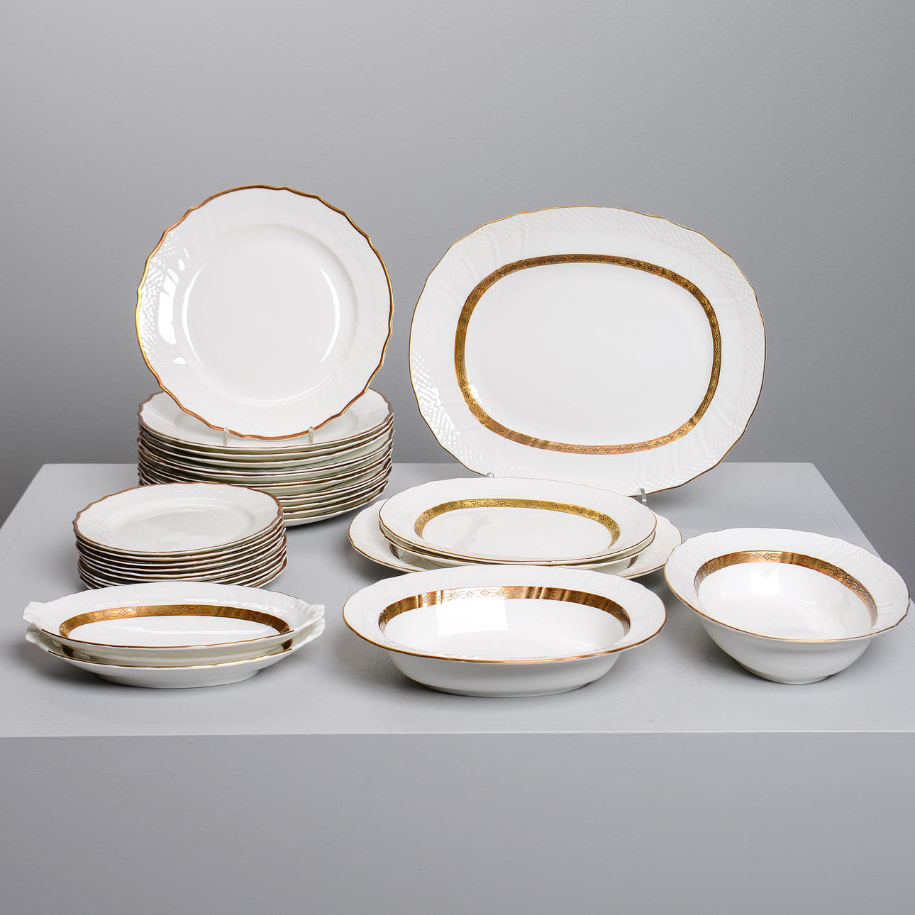 DINNERWARE PARTS, 31 pcs, Gustavsberg.