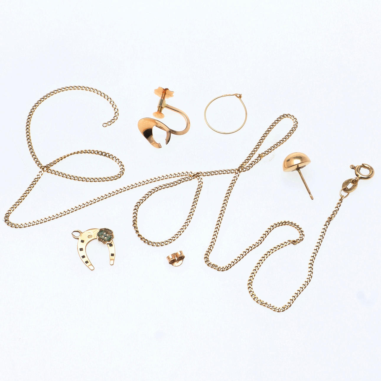 SCRAP GOLD, 18k gold, 5 grams.