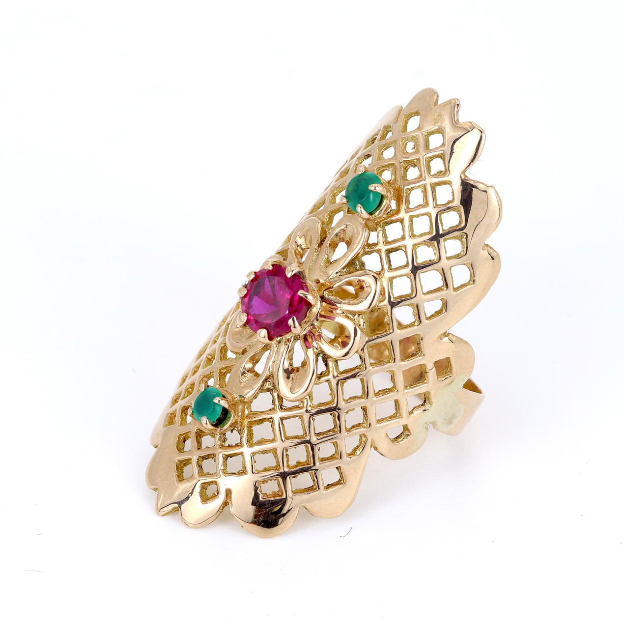 18CT GOLD RUBY & GREEN STONE SET RING.
