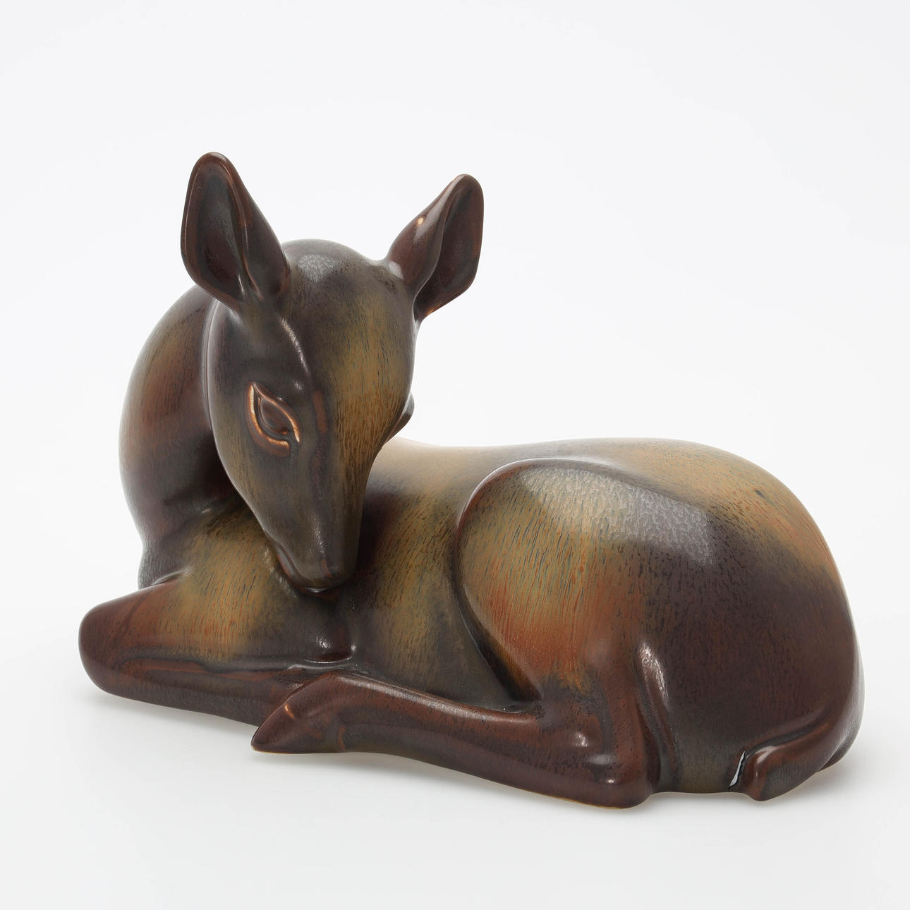 GUNNAR NYLUND. A stoneware figurine, deer, Rörstrand.