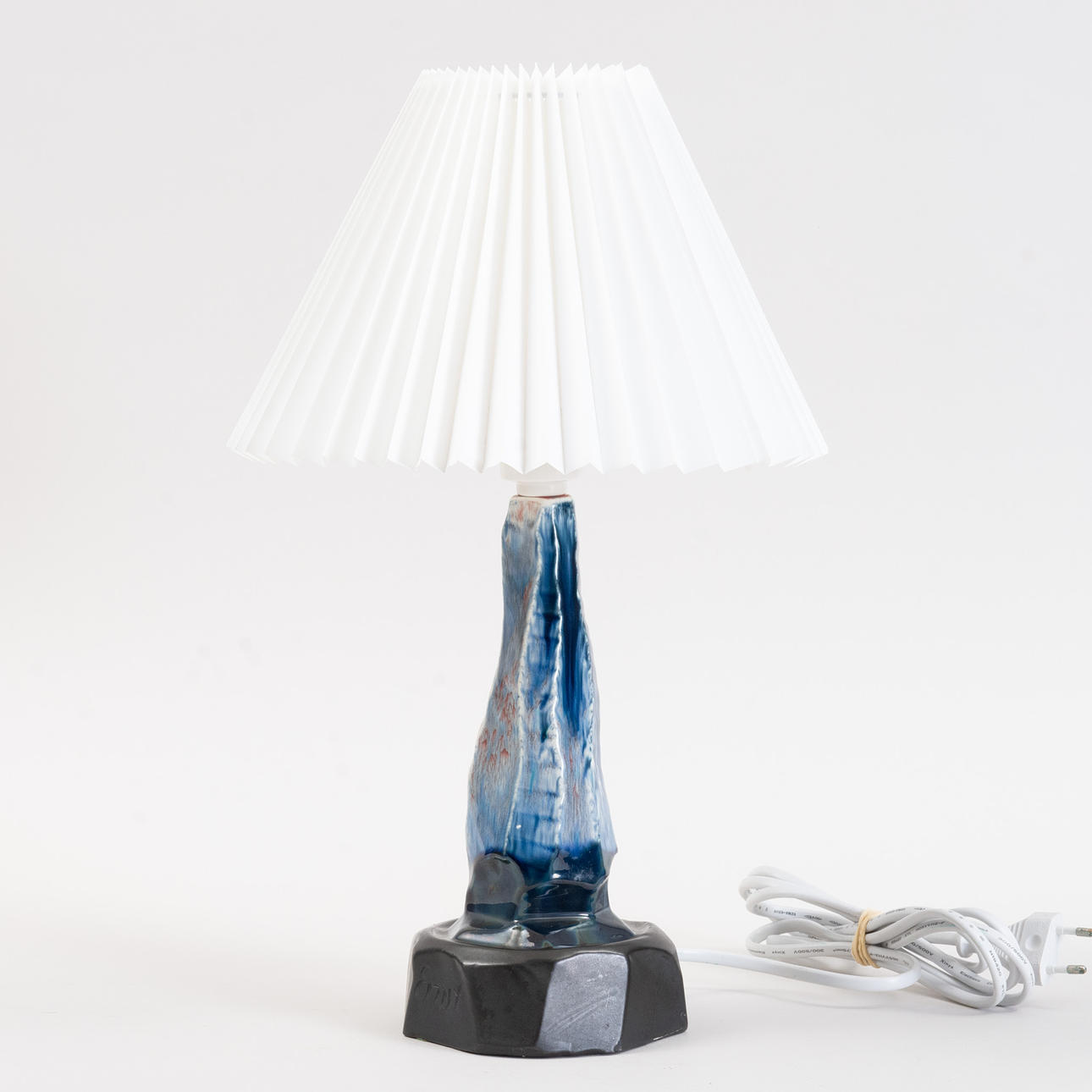 ERNST POTTERY. Table lamp. Faxe, Denmark, 1960s/79s.