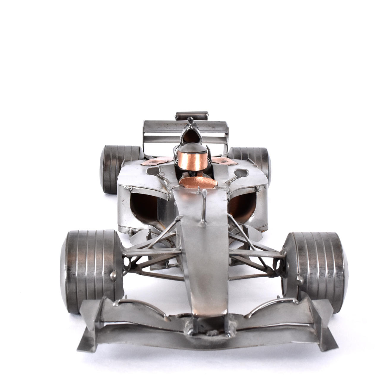 HINA & KUNST. skulptur, stål, Formula 1 bil.