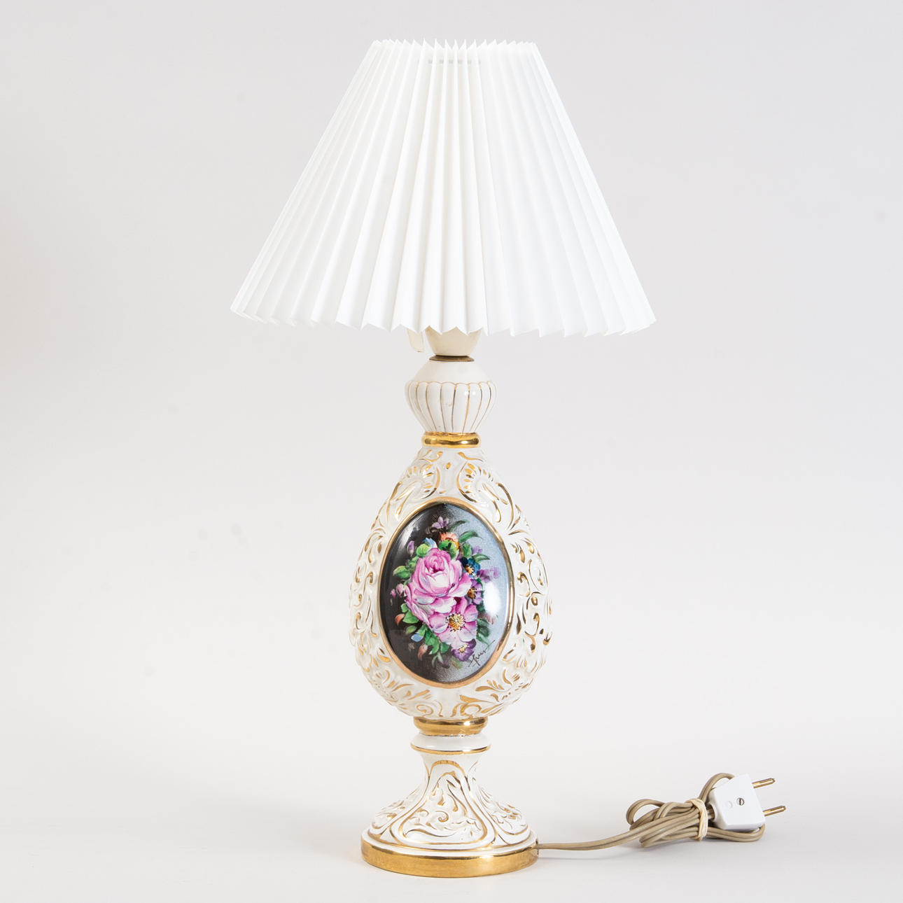 ITALIAN CERAMIC TABLE LAMP. Hand painted, 1960s/70s.