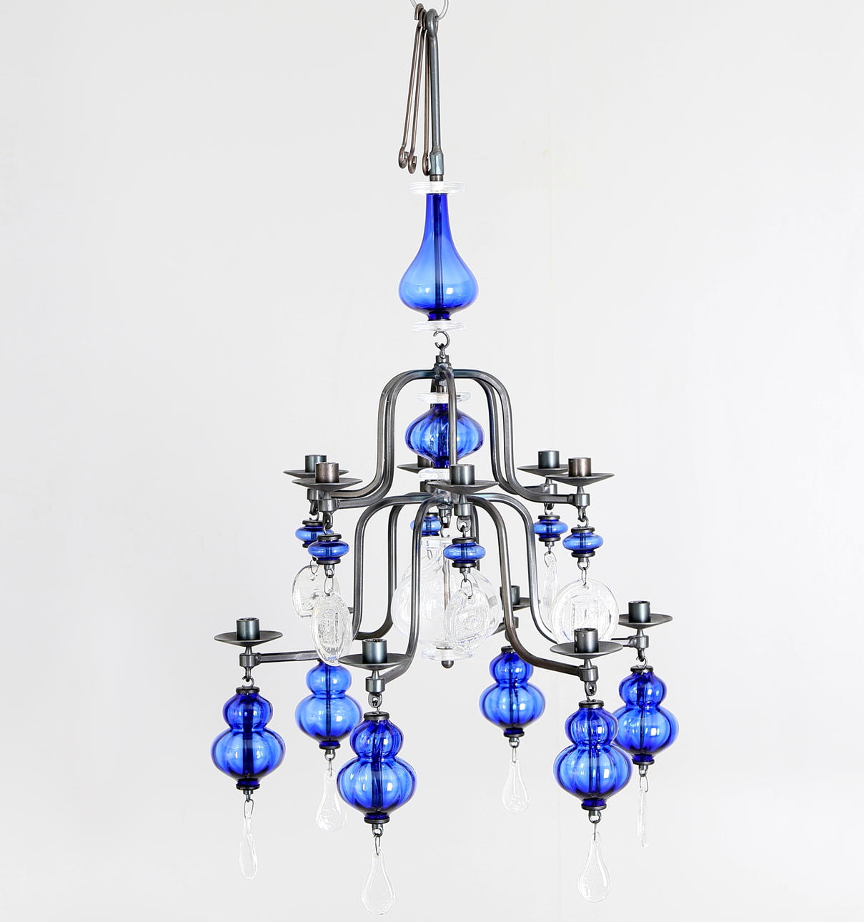 LJUSKRONA,smide och glas,12 armar,Erik Höglund för Boda,1900-tal.