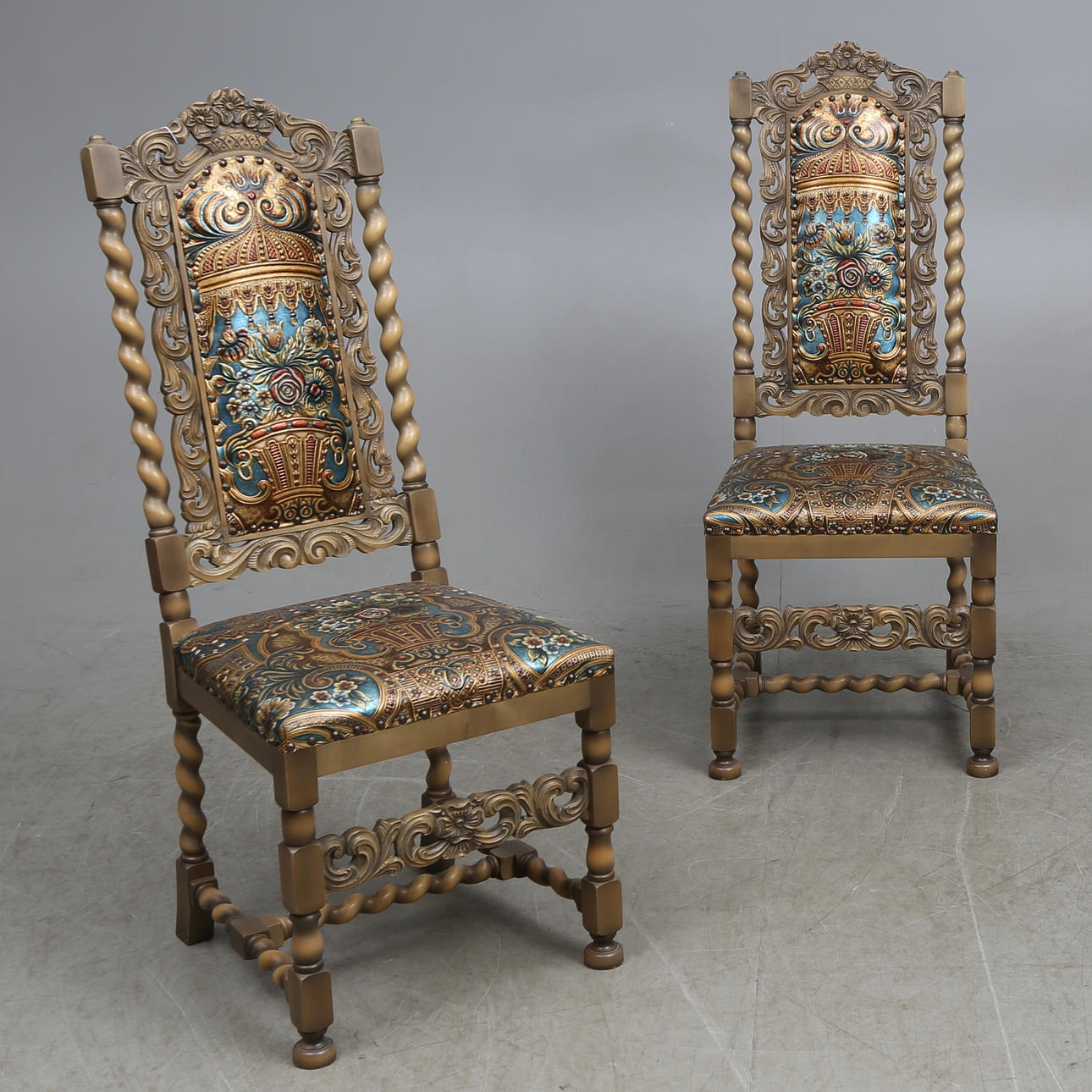 STOLAR, ett par, barockstil, Gunnar Bjotveit, Kinsarvik.