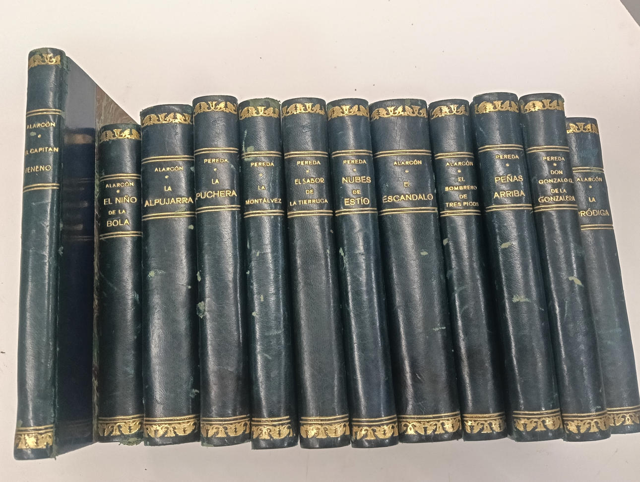 12 books Spanish literature.