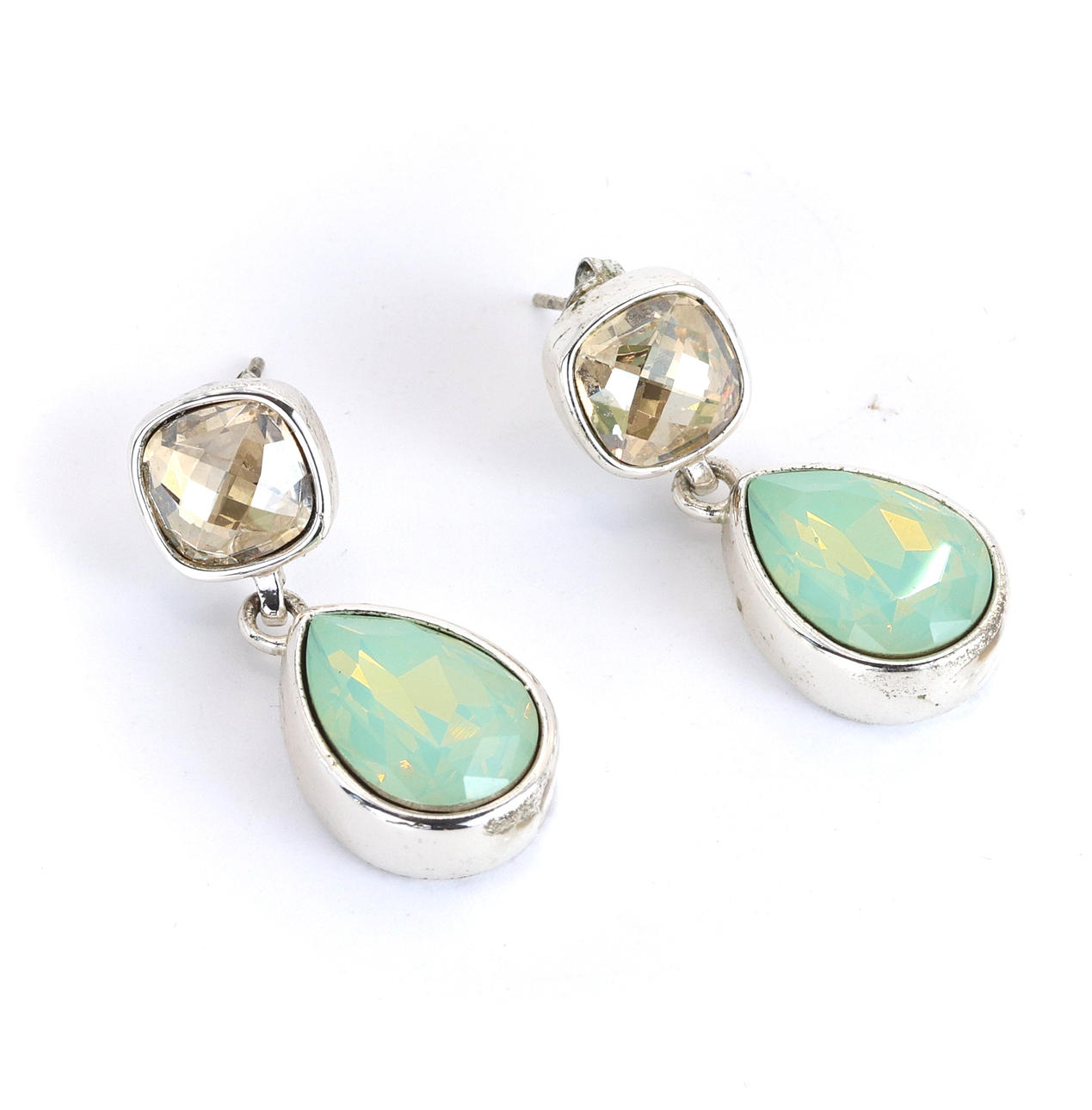PAIR OF SILVER STONE SET EARRINGS.