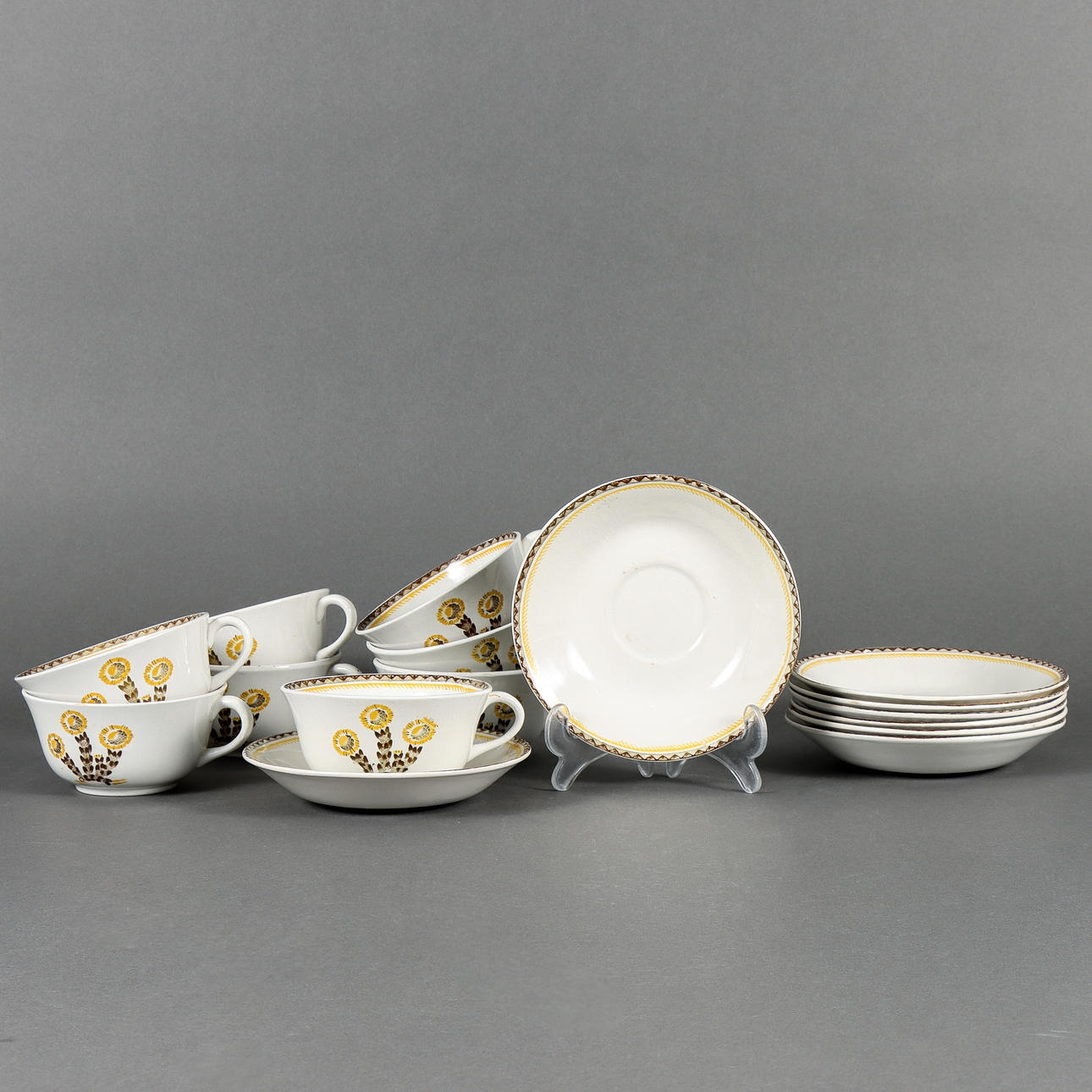 WILHELM KÅGE. TEA SET Gustavsberg, Tussilago.