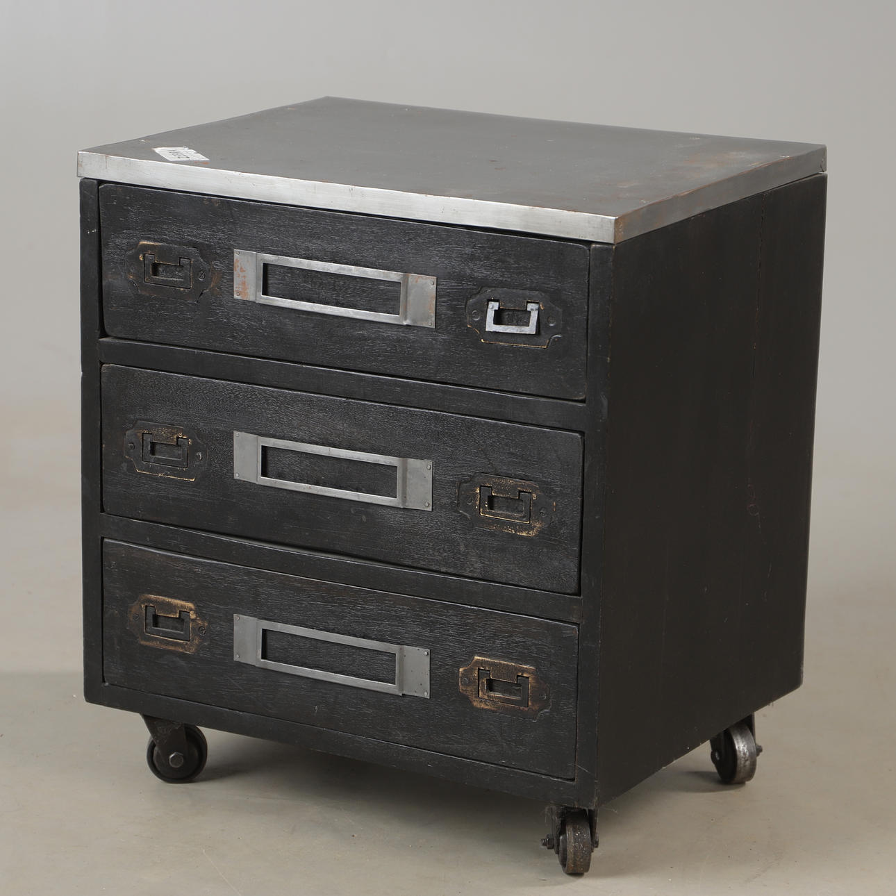 HURTS ON WHEELS, 3-pack, House doctor.