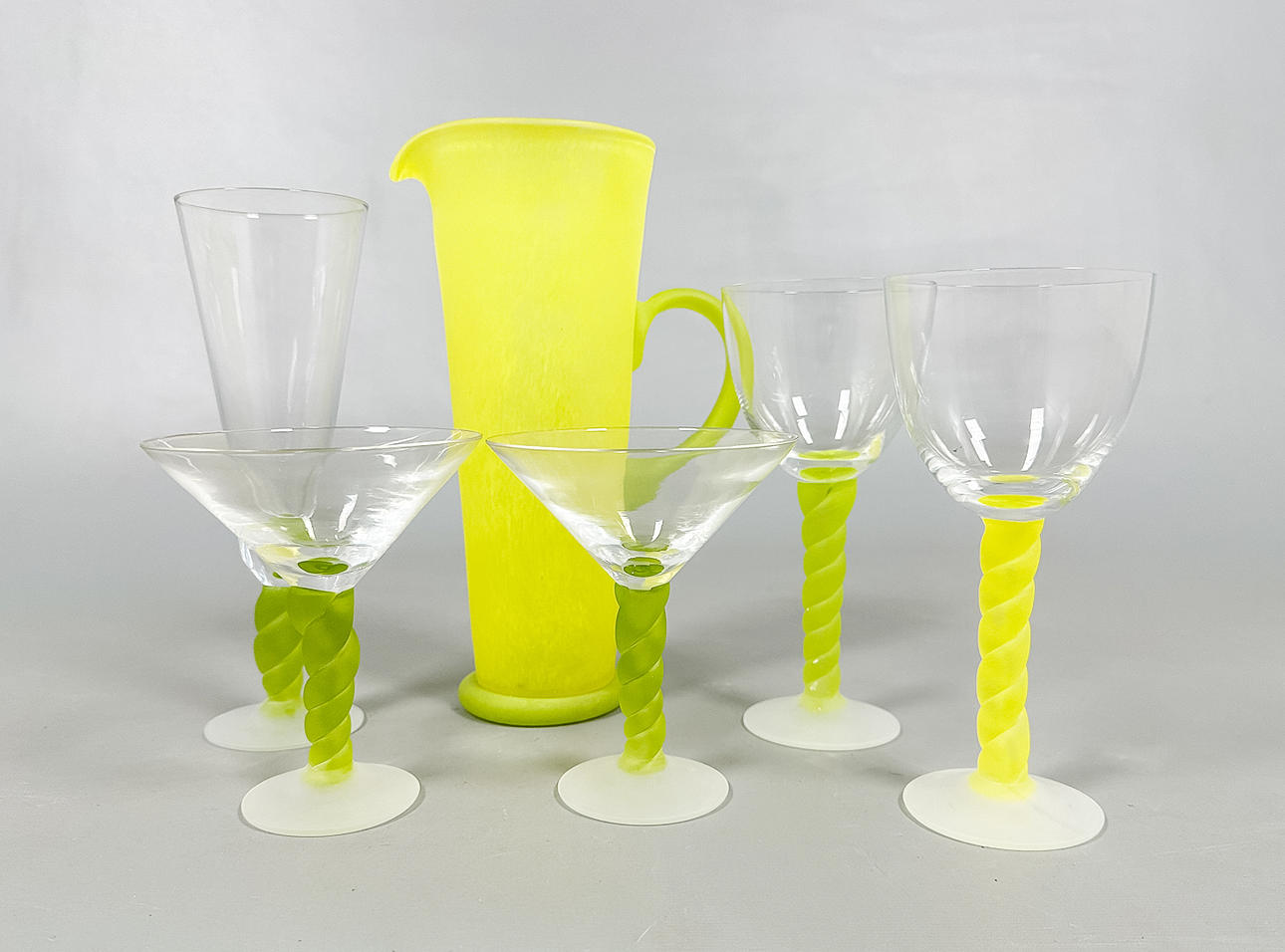 GLASS & JUG, 6 pieces.