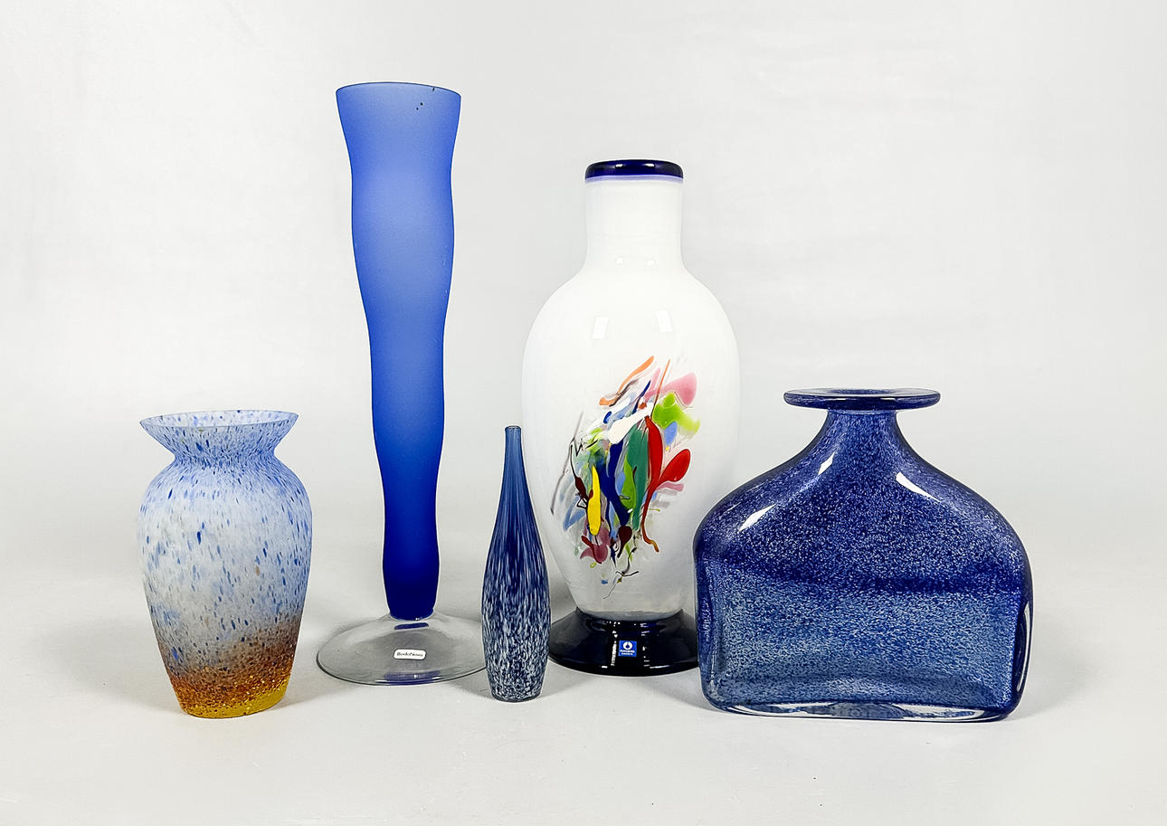 VASER, glas, 5 st, bl.a Kosta, Pukeberg.