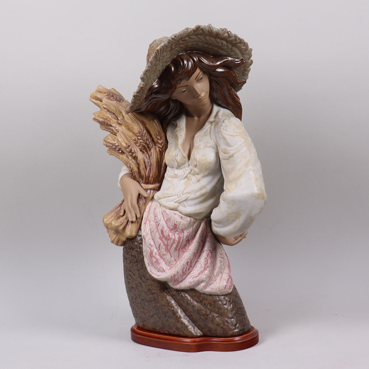 JOSÉ PUCHE. “Spring Shepherdess”, Lladro, Spain, large female model.