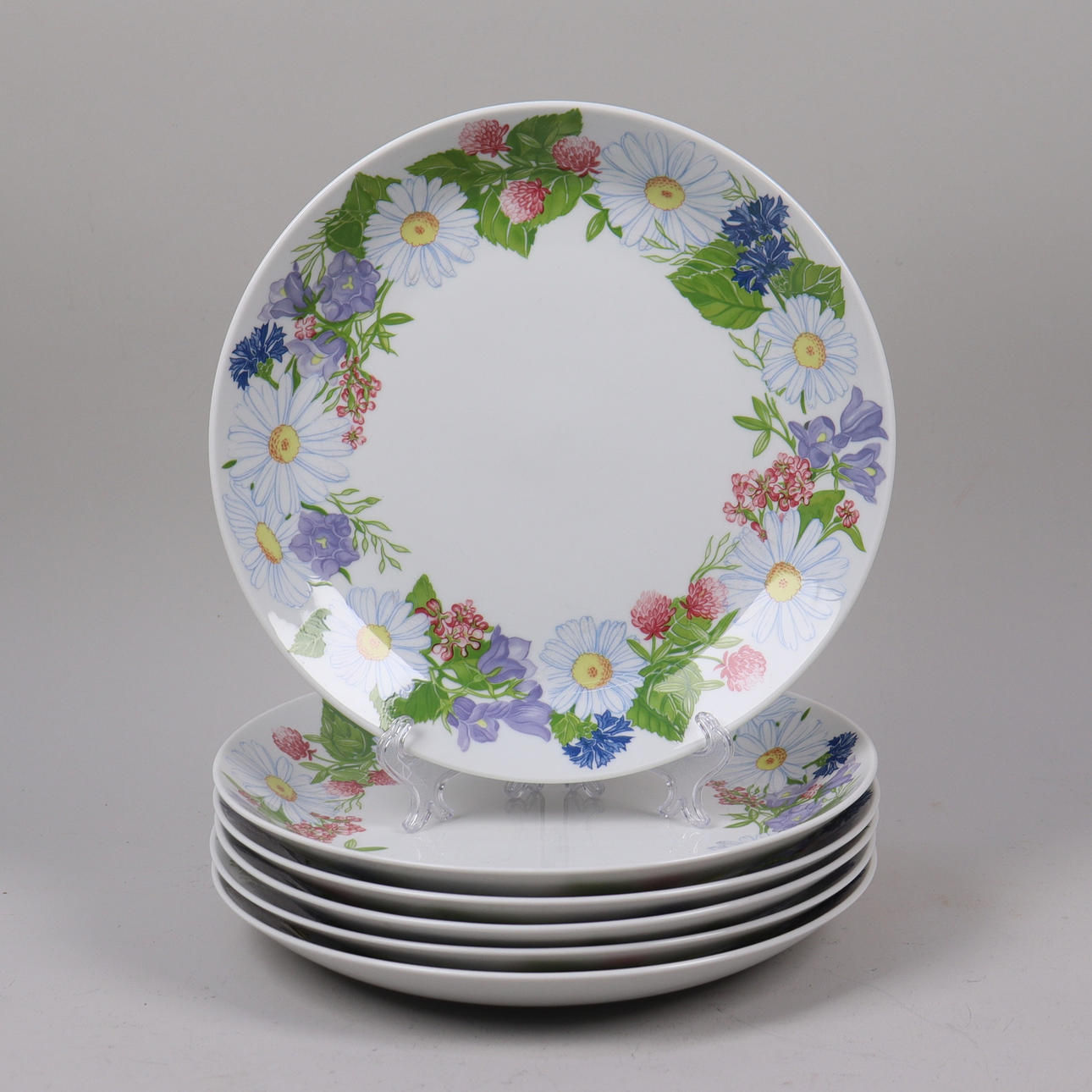 MARGARETA LILJESKÖLD. “Midsummer”, dinner plates, Rörstrand, 6 pcs.