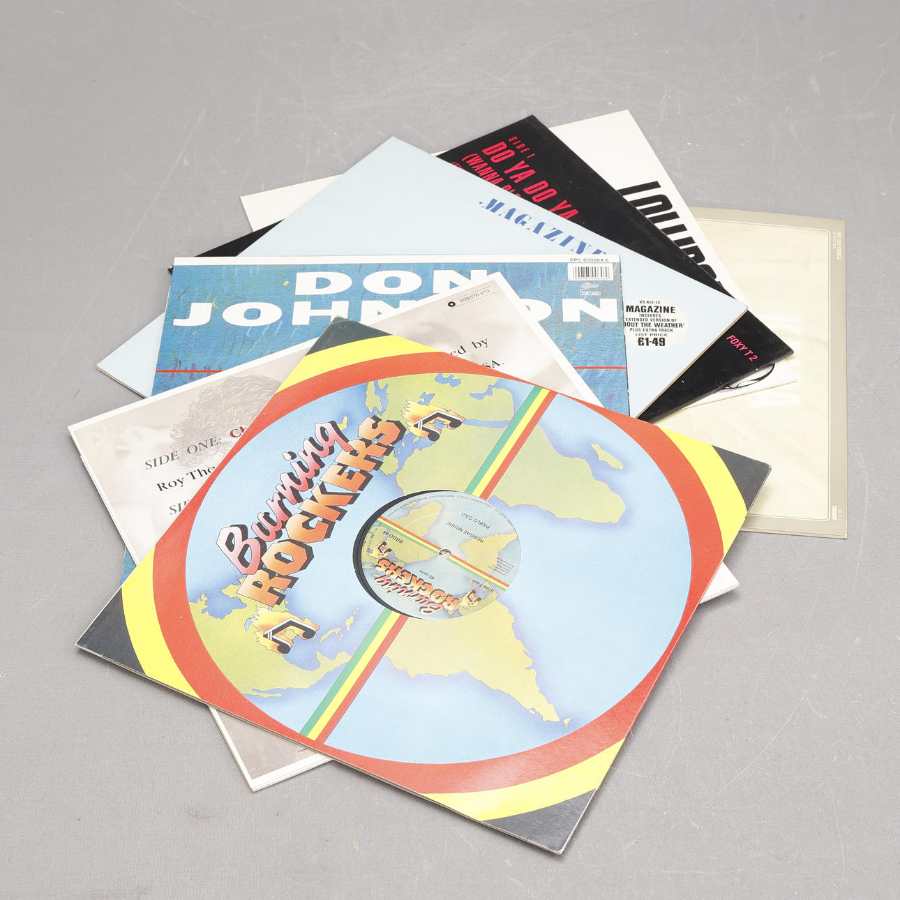 VINYL RECORDS, 7 pieces, mixed artists.