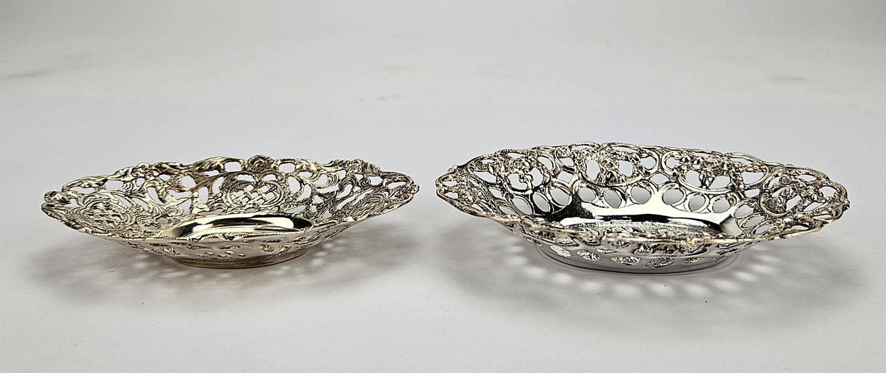 FAT, 2 st, silver, 1900-tal, vikt ca. 80 gram.