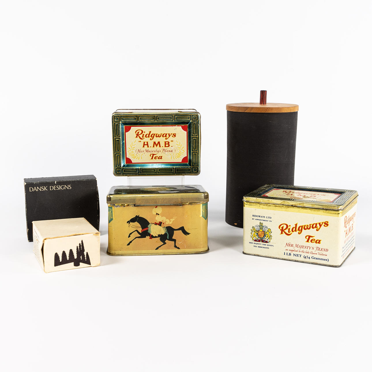 TIN CANS, CANDLESTICK, etc., 6 pieces.