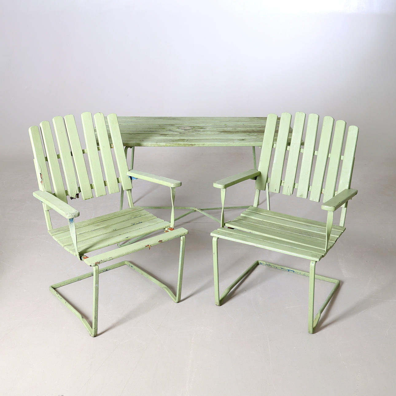 TRÄDGÅRDSGRUPP, 3 delar, Grythyttan, 1900-tal.