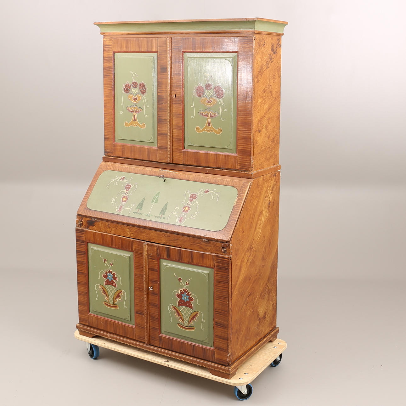 SKRIVSKÅP, bemålat trä daterat 1835.