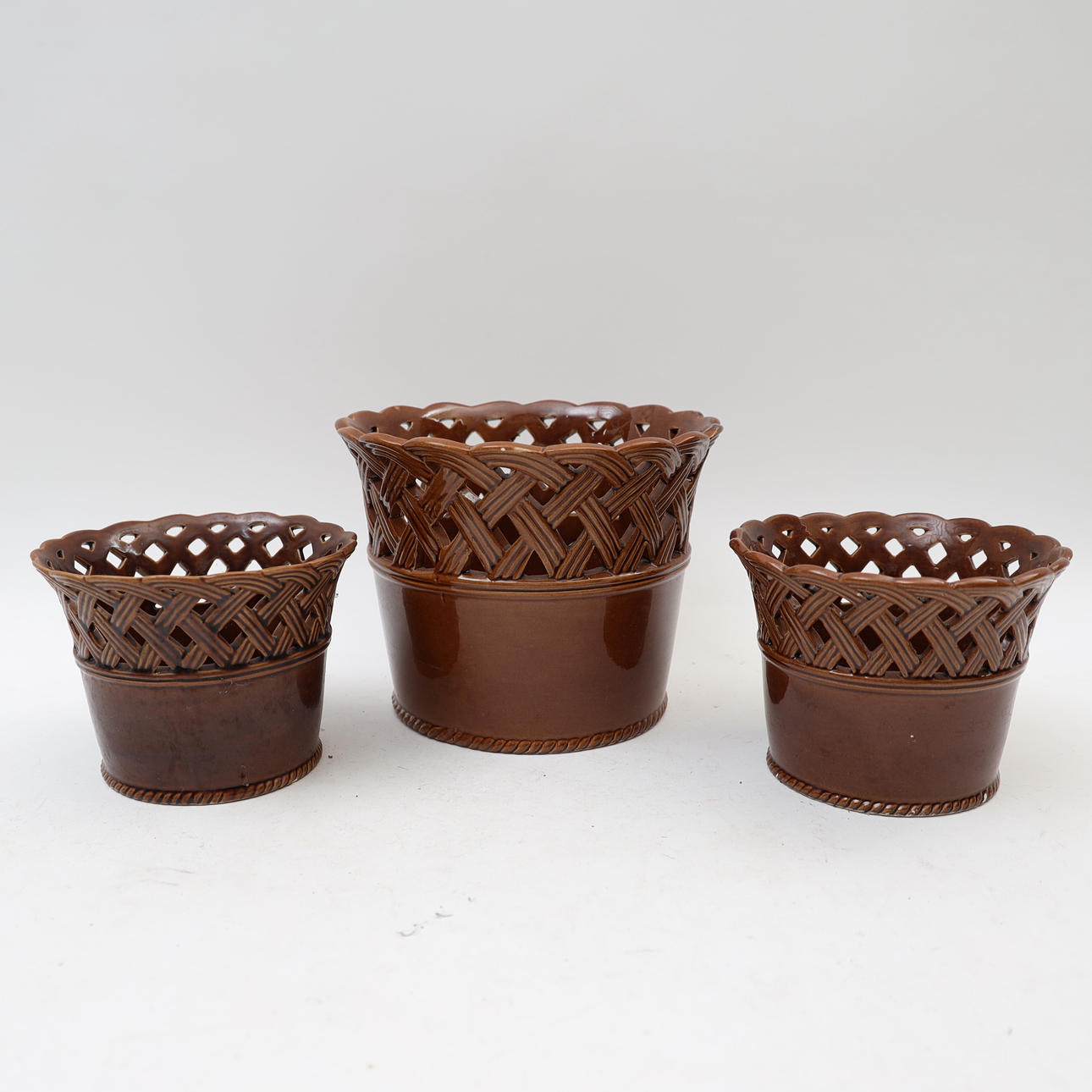 OUTER LINING, 3pcs, brown-glazed with openwork grid edge.