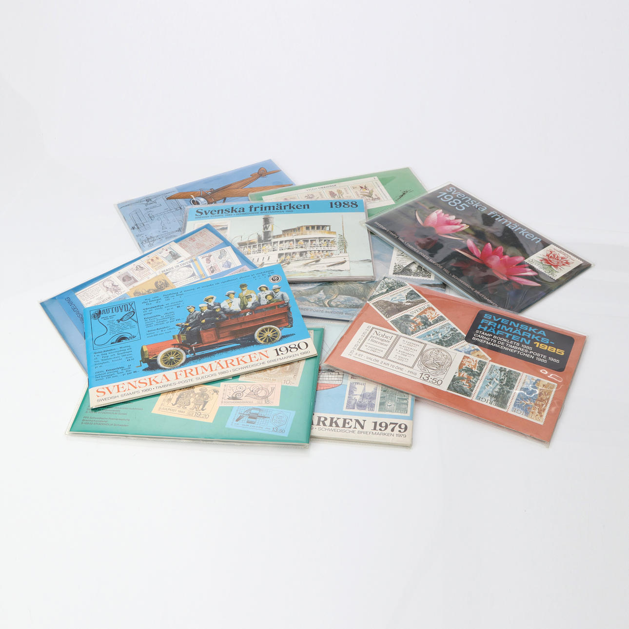 STAMPS, ANNUAL SETS, 10 PCS. Nominal value approx. 1200: -.