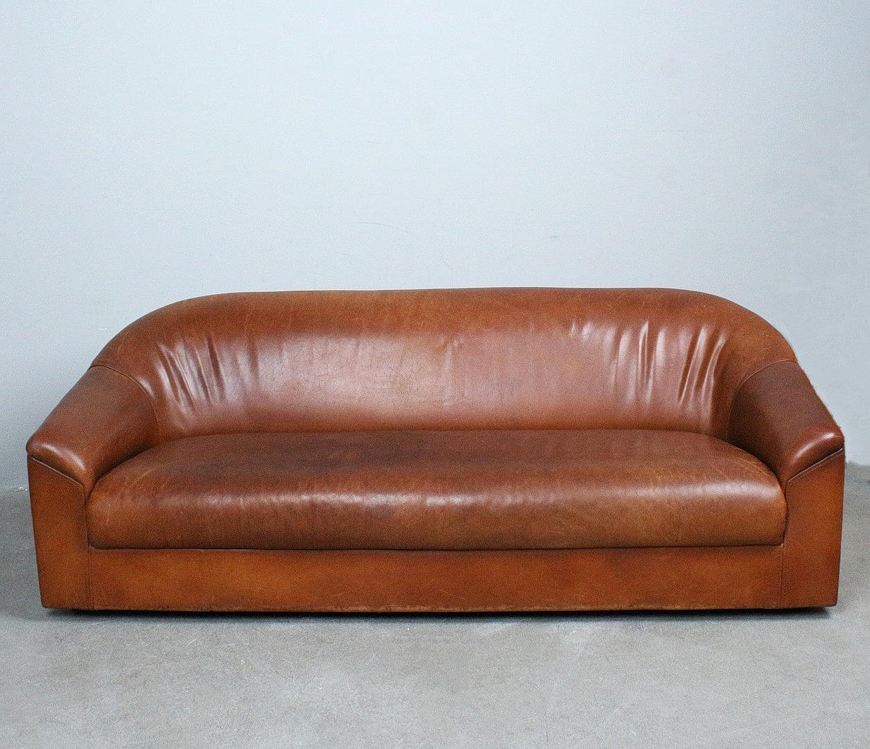 WALTER KNOLL. Sofa/three-seater, leather, 1970s.