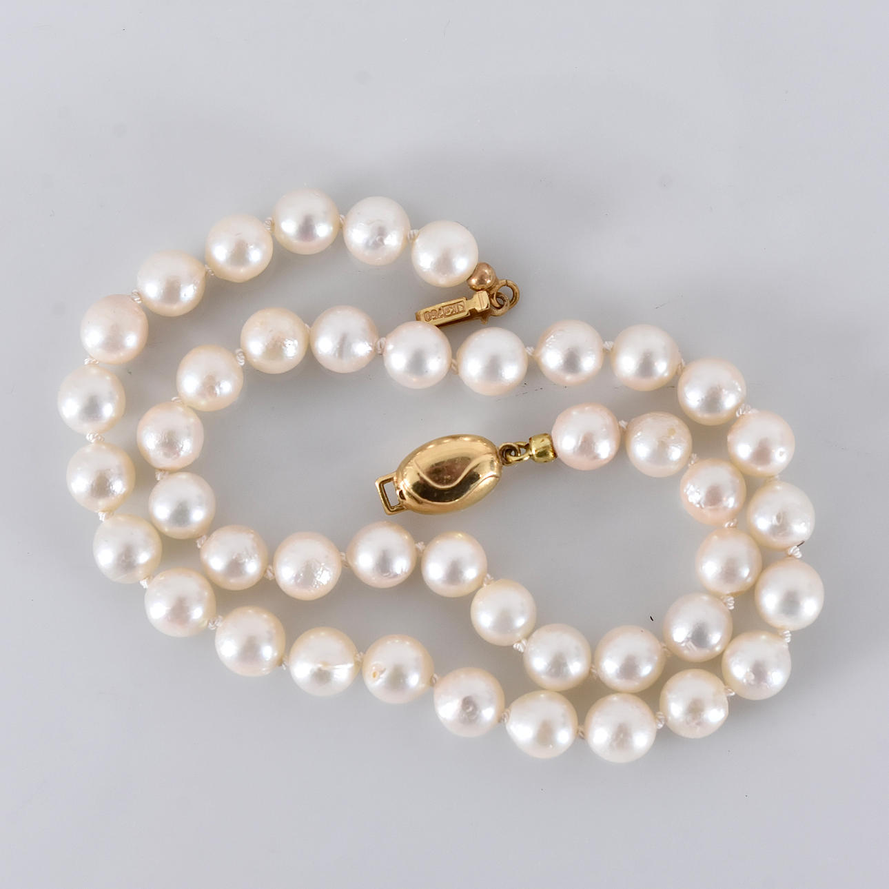 PÄRLCOLLIER, med guldspänne 18K.