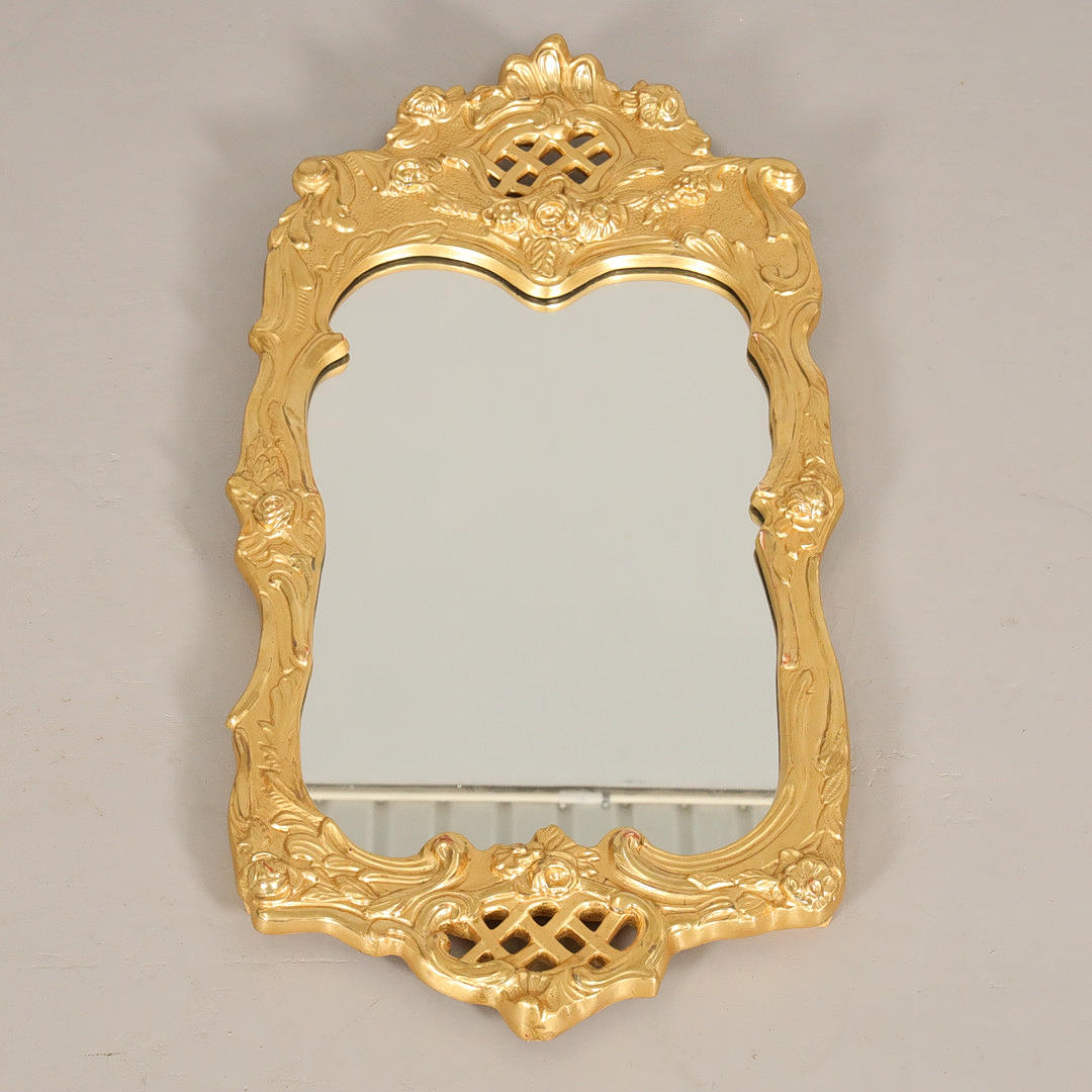 MIRROR gilded frame.
