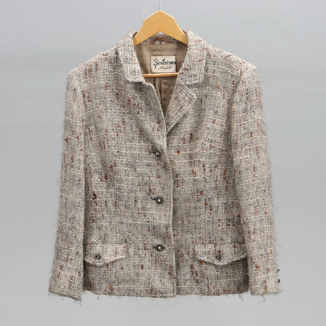 3 pieces, Blazer and skirt.