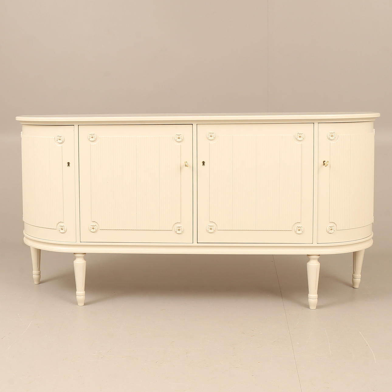 SIDEBOARD, gustaviansk stil, 1900-talets andra hälft.