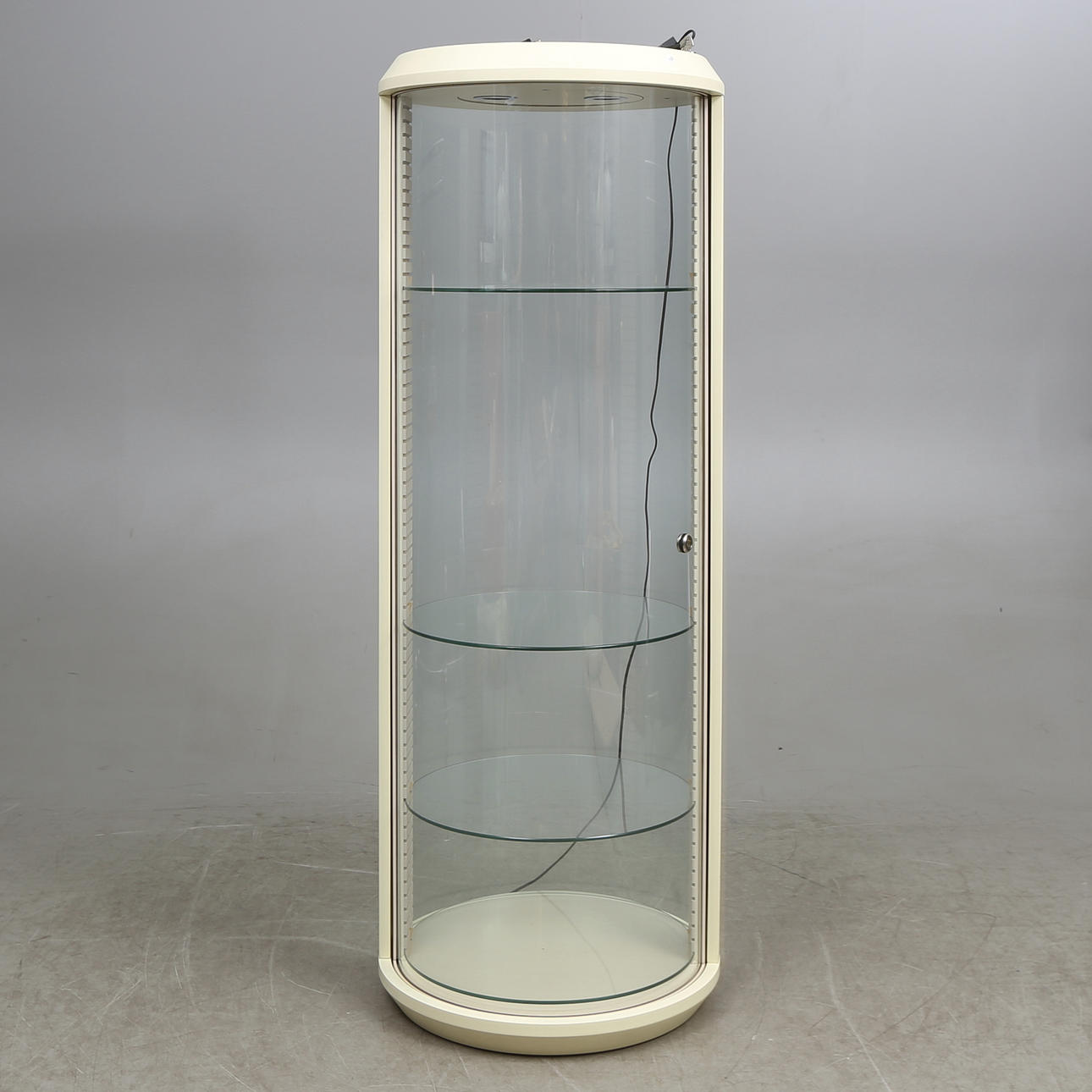 MONTERSKÅP, Italien, 1900/2000-tal.