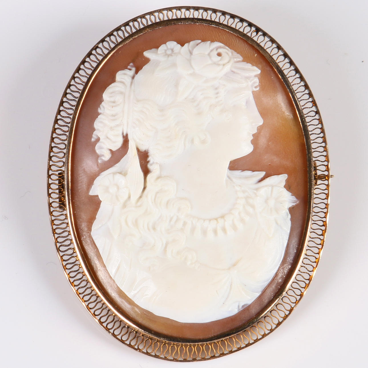 BROSCH, 18k rödguld och snäckskal, Camé, Petterssons Eftr Juvelerar Ab Joh, Stockholm.