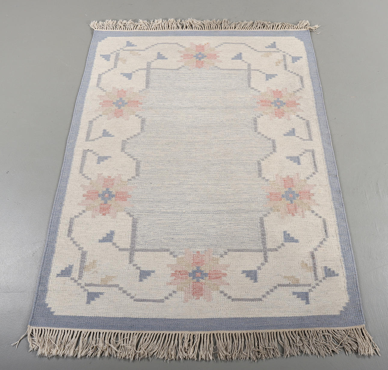 A mid 20th century carpet.