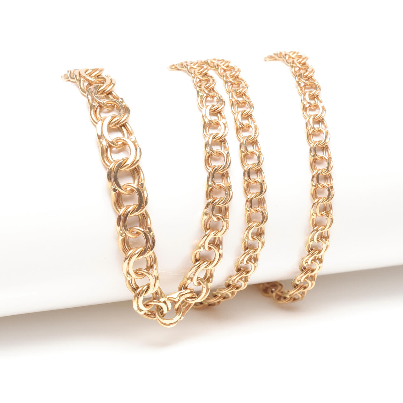 COLLIER, ''bismarck'' 18k guld, vikt ca 8,2 g.