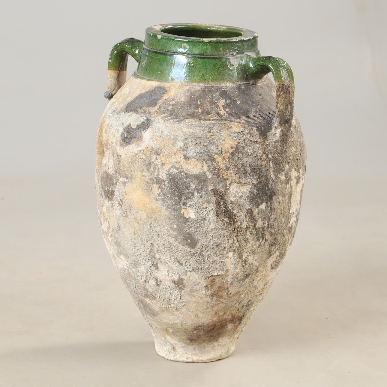 URN, ceramic, Southern Europe.