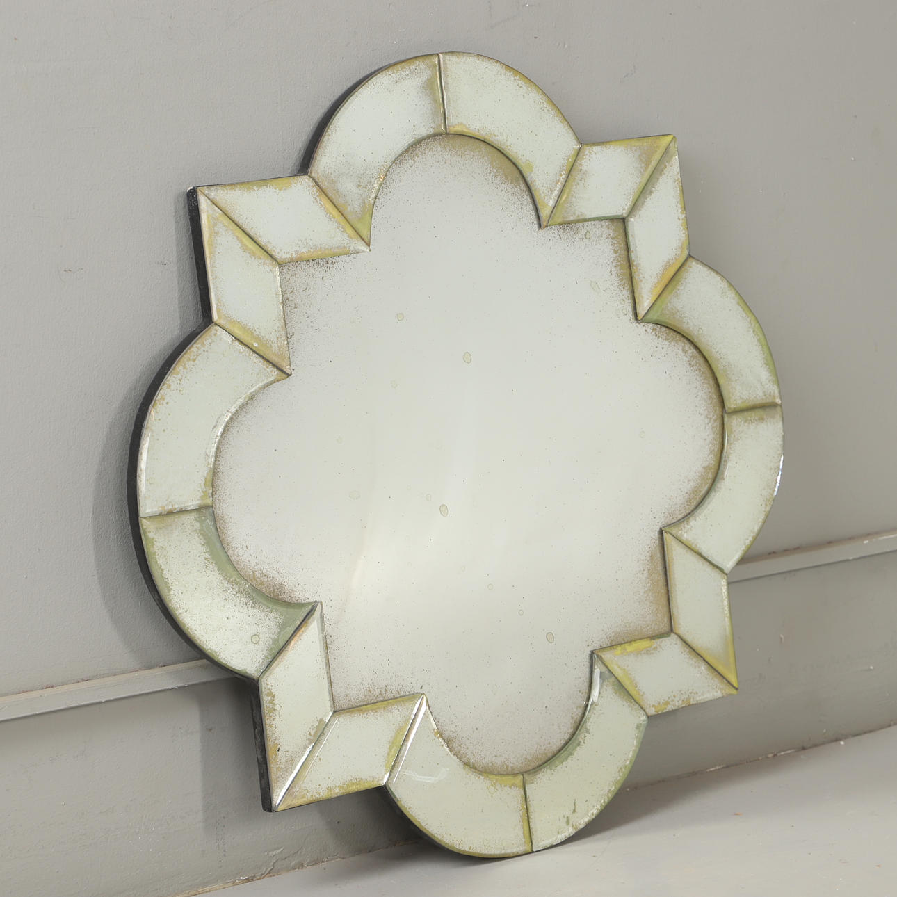 MIRROR, faceted glass, contemporary.