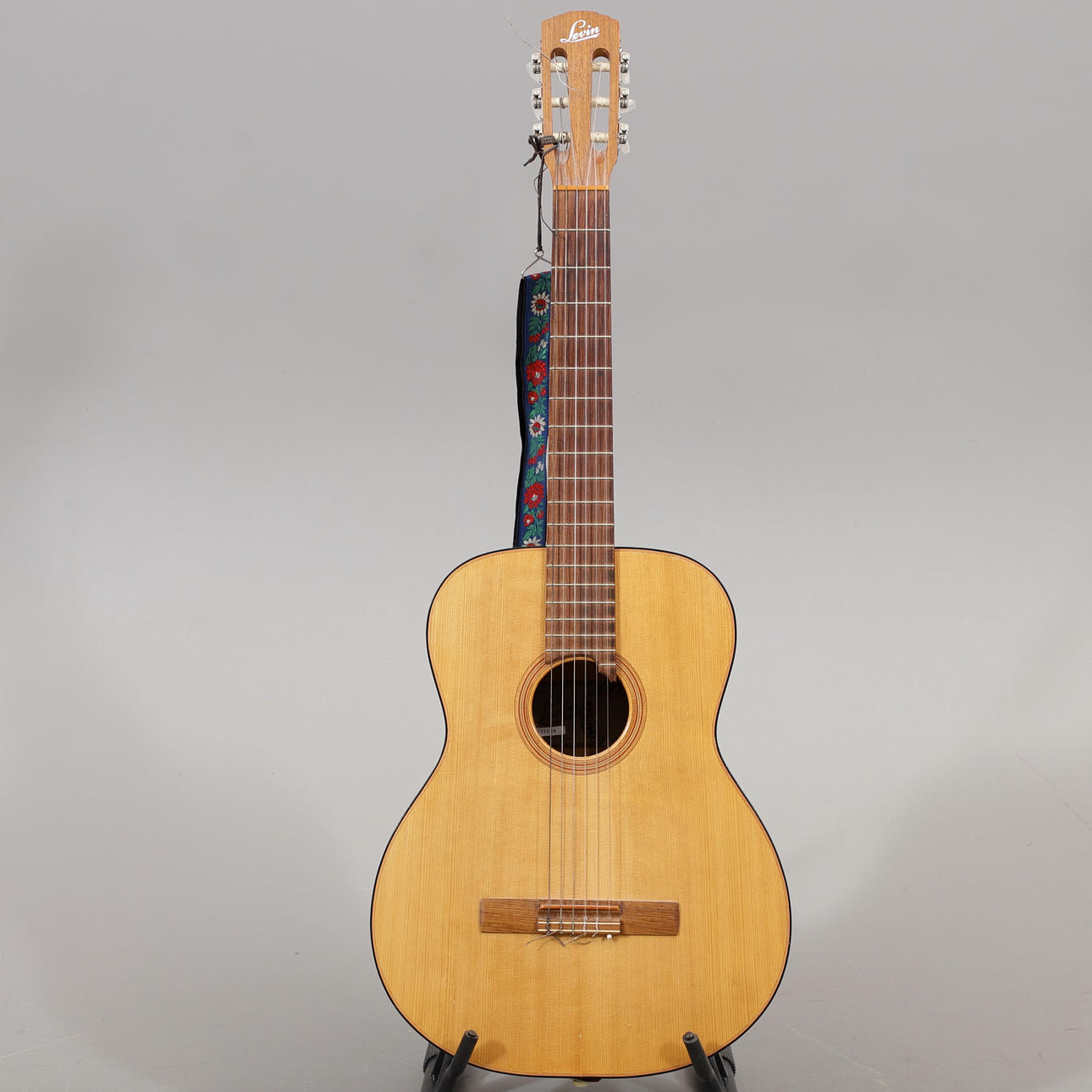 AUKUSTISK GITARR, "LG 17", Levin, Sverige.