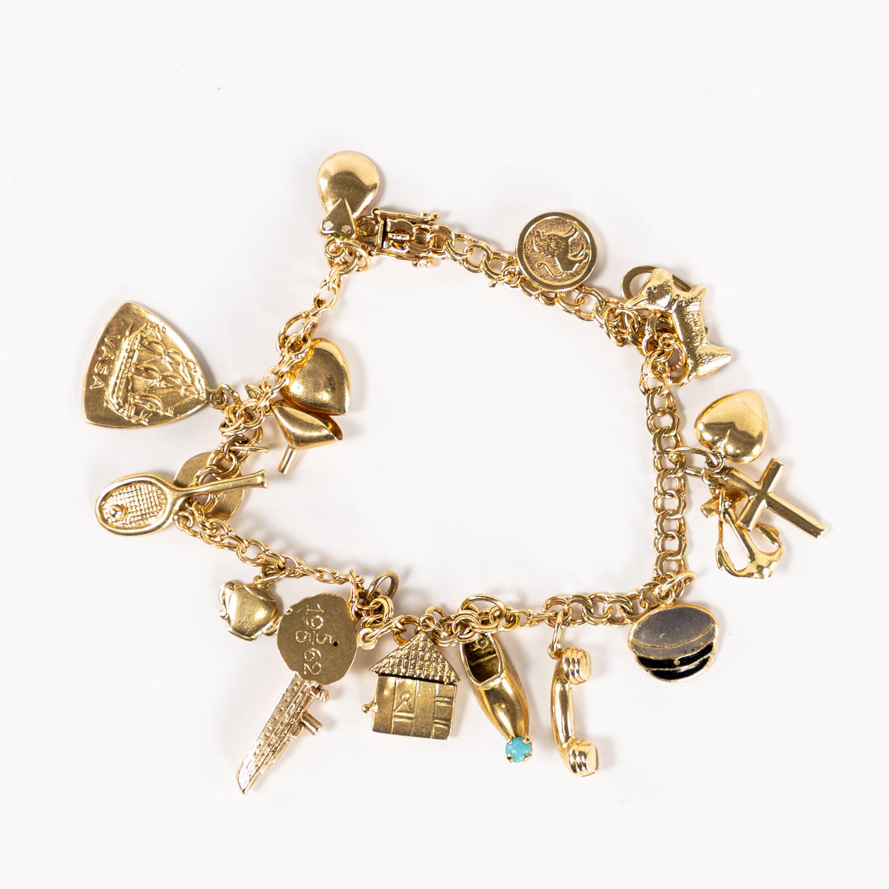 BRACELET, with charms, 18k gold.